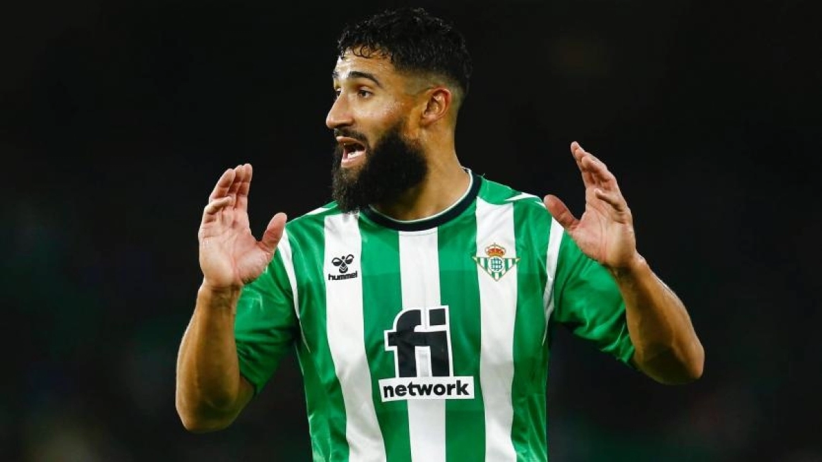 Fekir seguirá vistiendo la camiseta bética durante esta temporada. Foto: La Grada