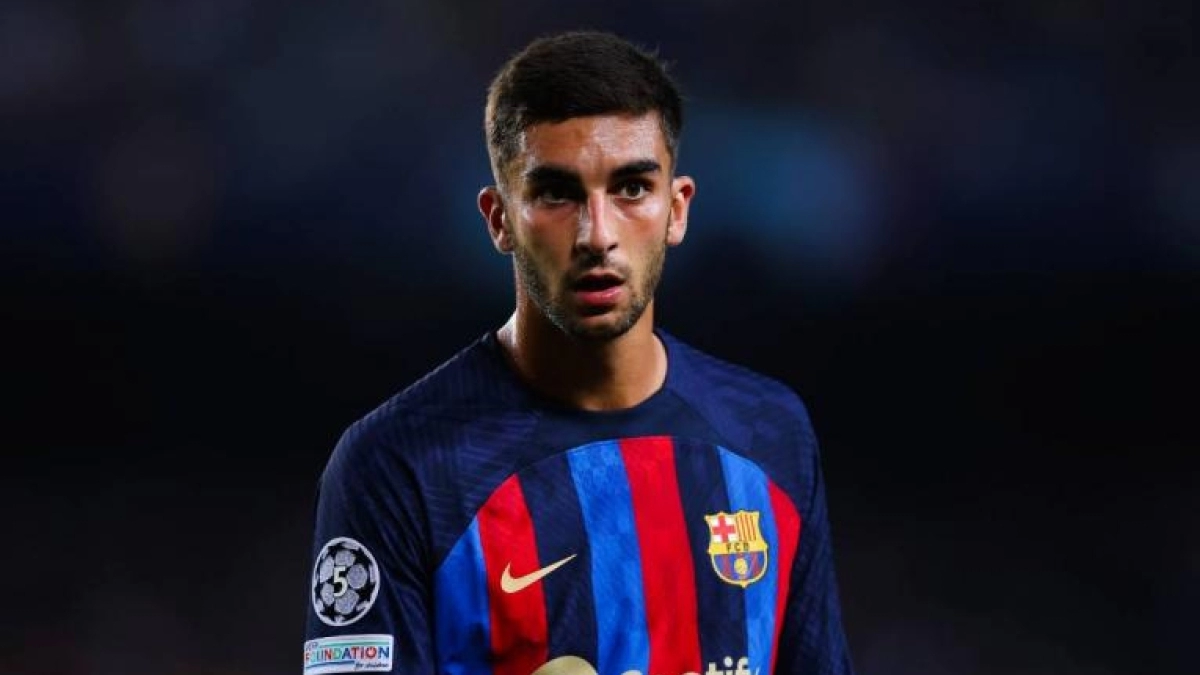 Ferran Torres, en la rampa de salida del Barcelona