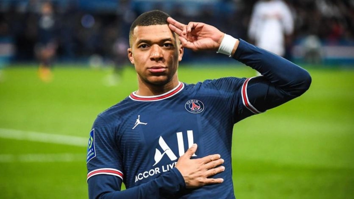 Mbappé sabe qué hacer para la próxima temporada.