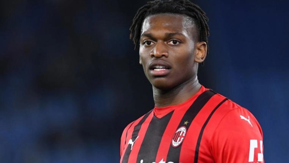 Leao pone fecha a su renovación con el Milan