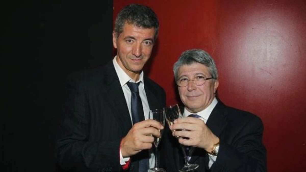 Los tres centrales que sigue el Atlético de cara al próximo año / Okdiario.com