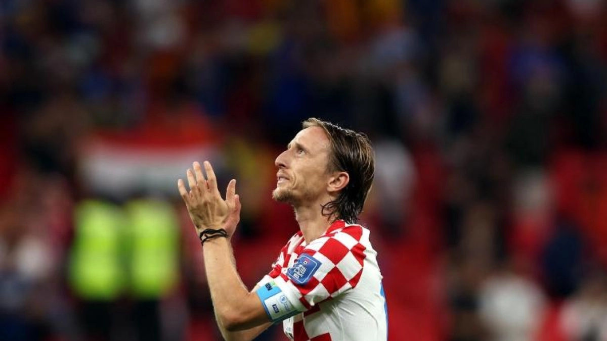 Modric sigue jugando al despiste con su renovación
