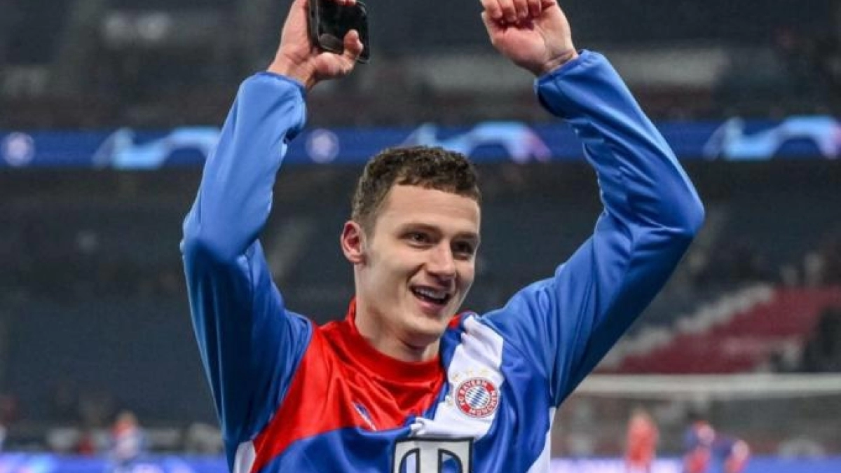Benjamin Pavard, cerca de renovar con el Bayern Múnich