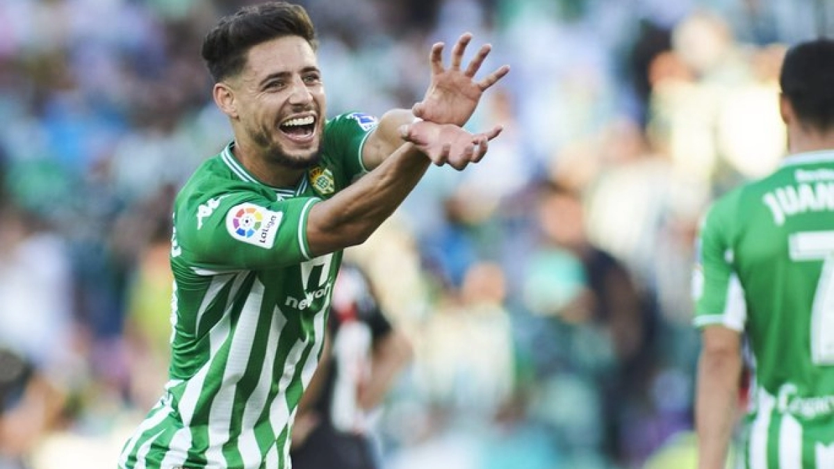 Álex Moreno, candidato a dejar el Betis en enero. Foto: @RealBetis