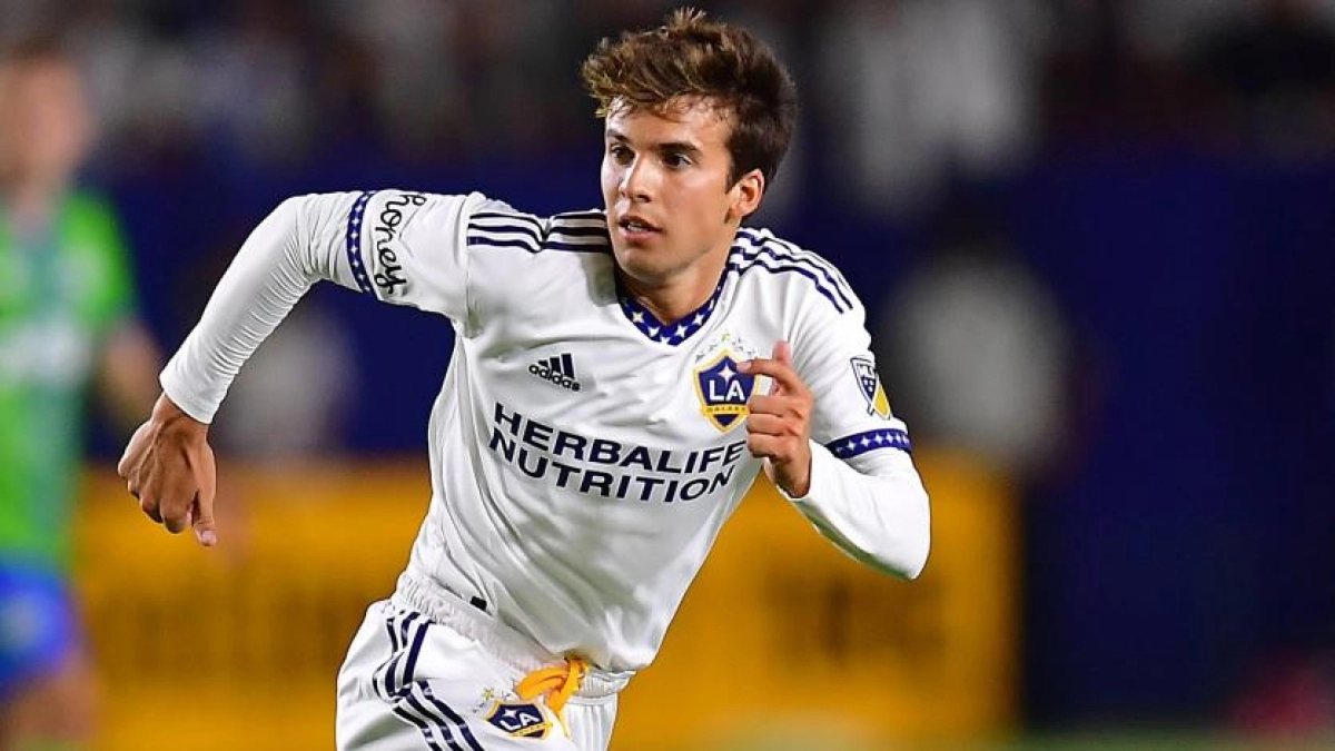 Riqui Puig, cerca de volver a Europa en el mercado invernal
