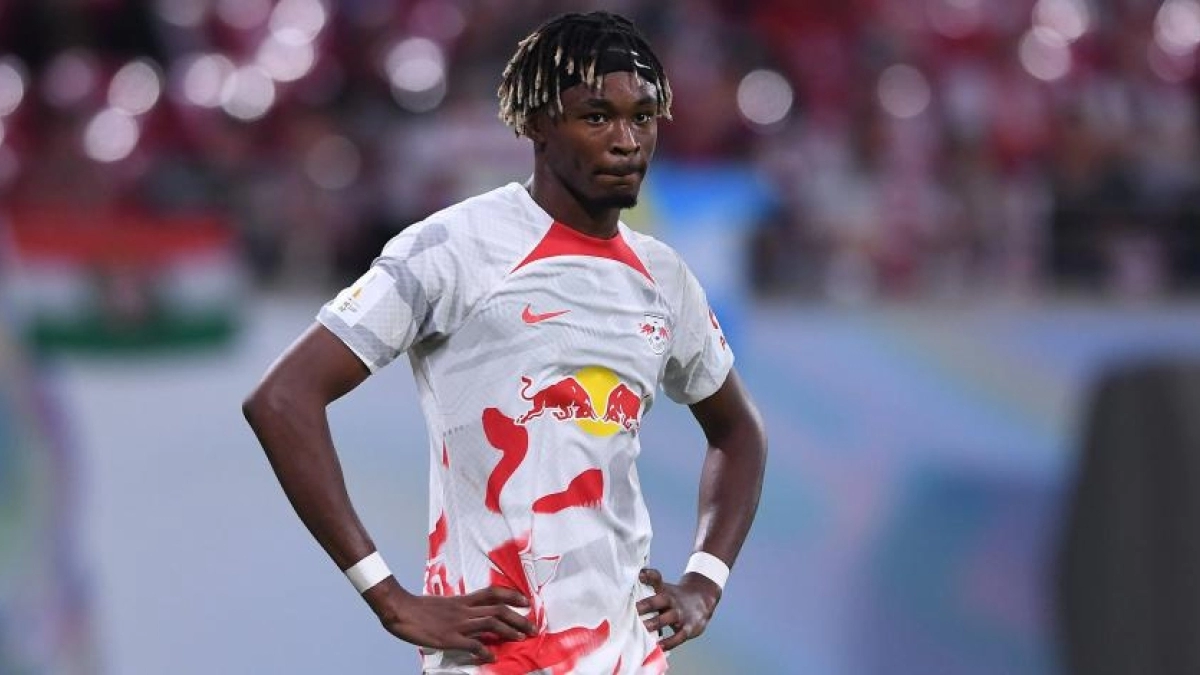 Simakan NO fichará por el PSG - Foto: Transfermarkt