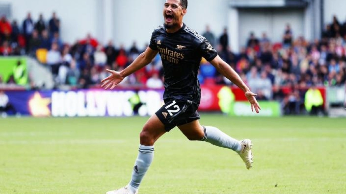 El PSG quiere romper el mercado con el fichaje de William Saliba