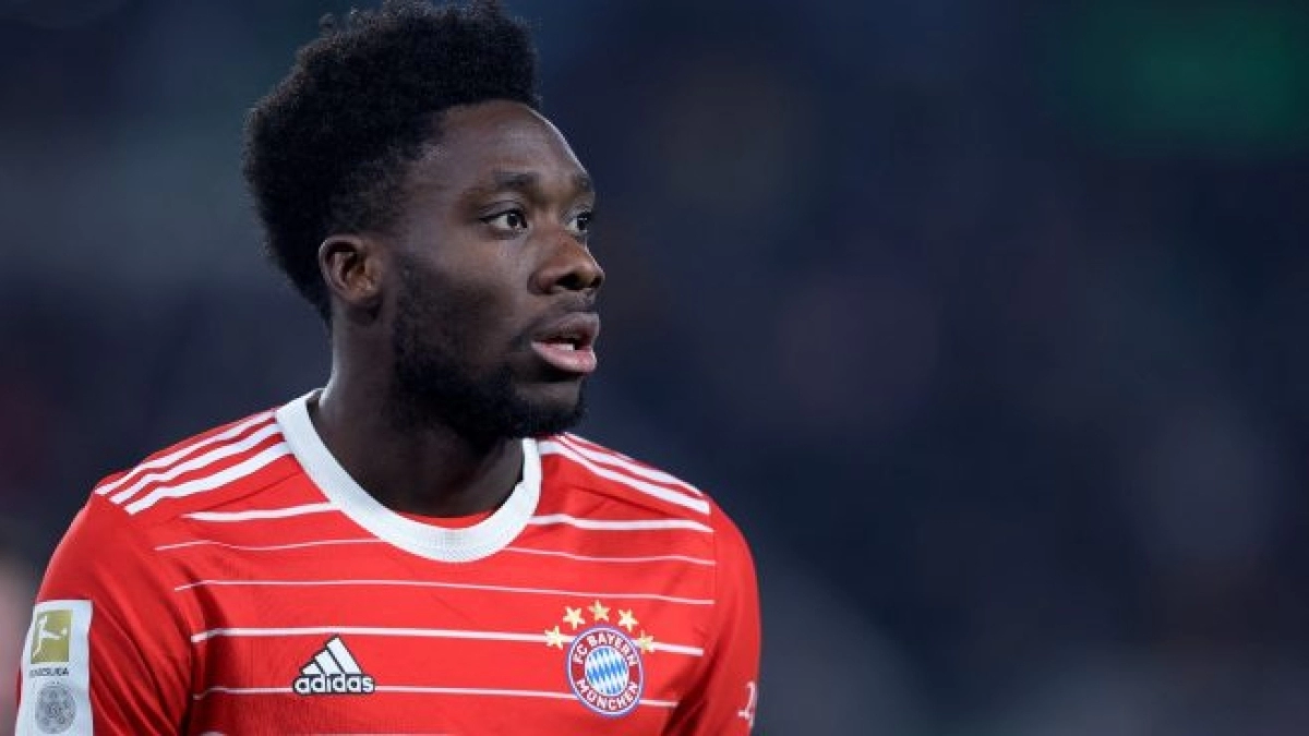 El Real Madrid tiene competencia por Alphonso Davies / Okdiario.com