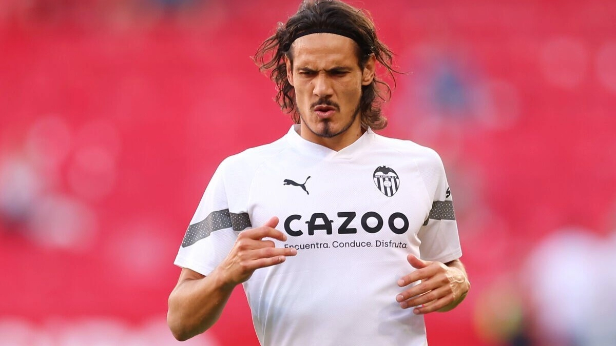 Ni Valencia ni Boca, Cavani se marchará a Arabia / Express.co.uk