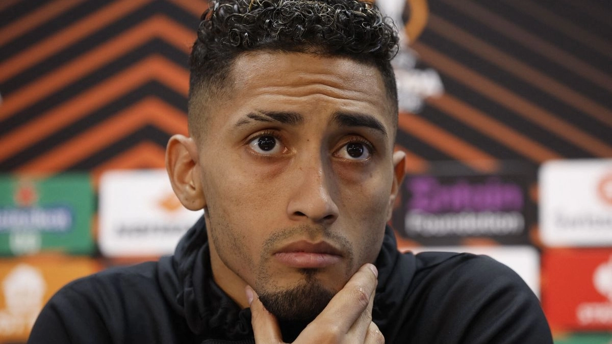 Raphinha vuelve a jugar al despiste con el Barcelona / Elconfidencia.com