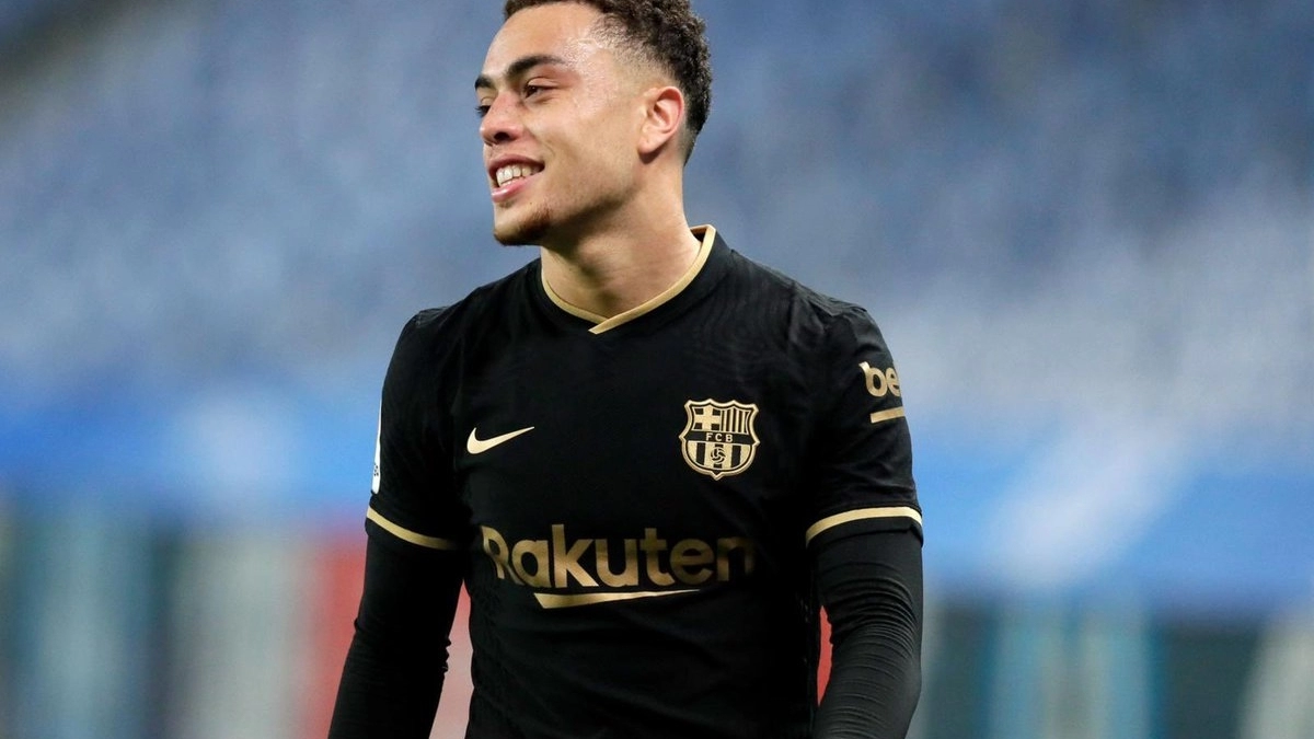 Sergiño Dest, el favorito de Simeone para el lateral derecho