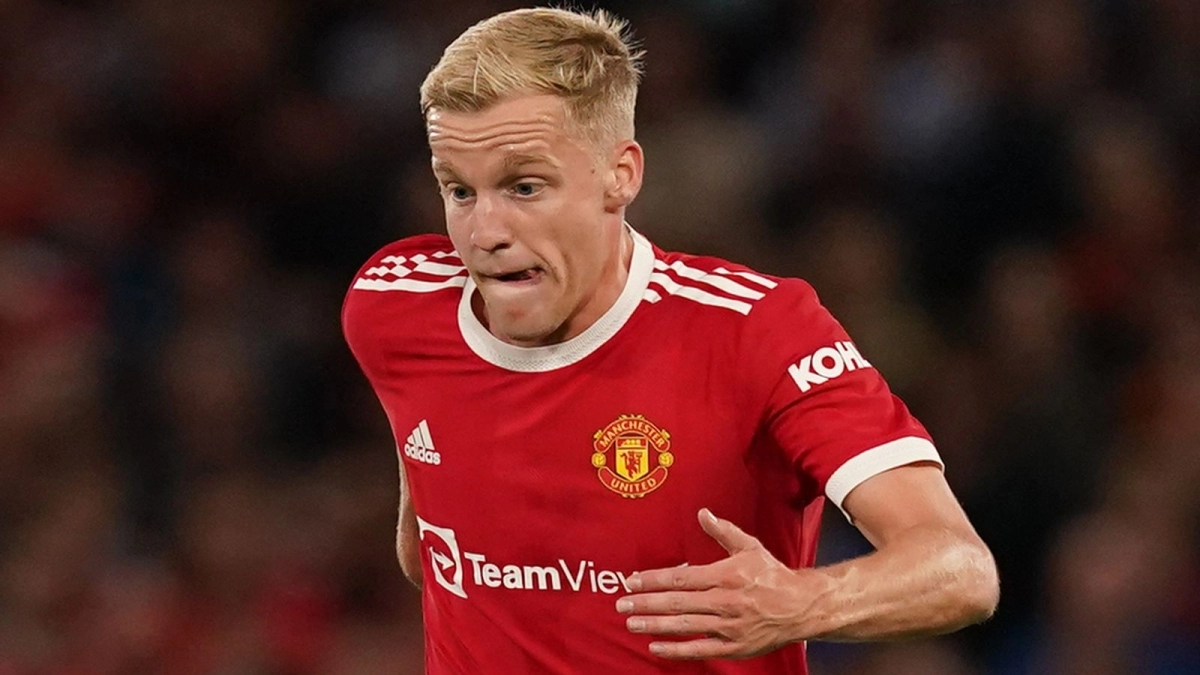 El United busca salida desesperada a Donny van de Beek