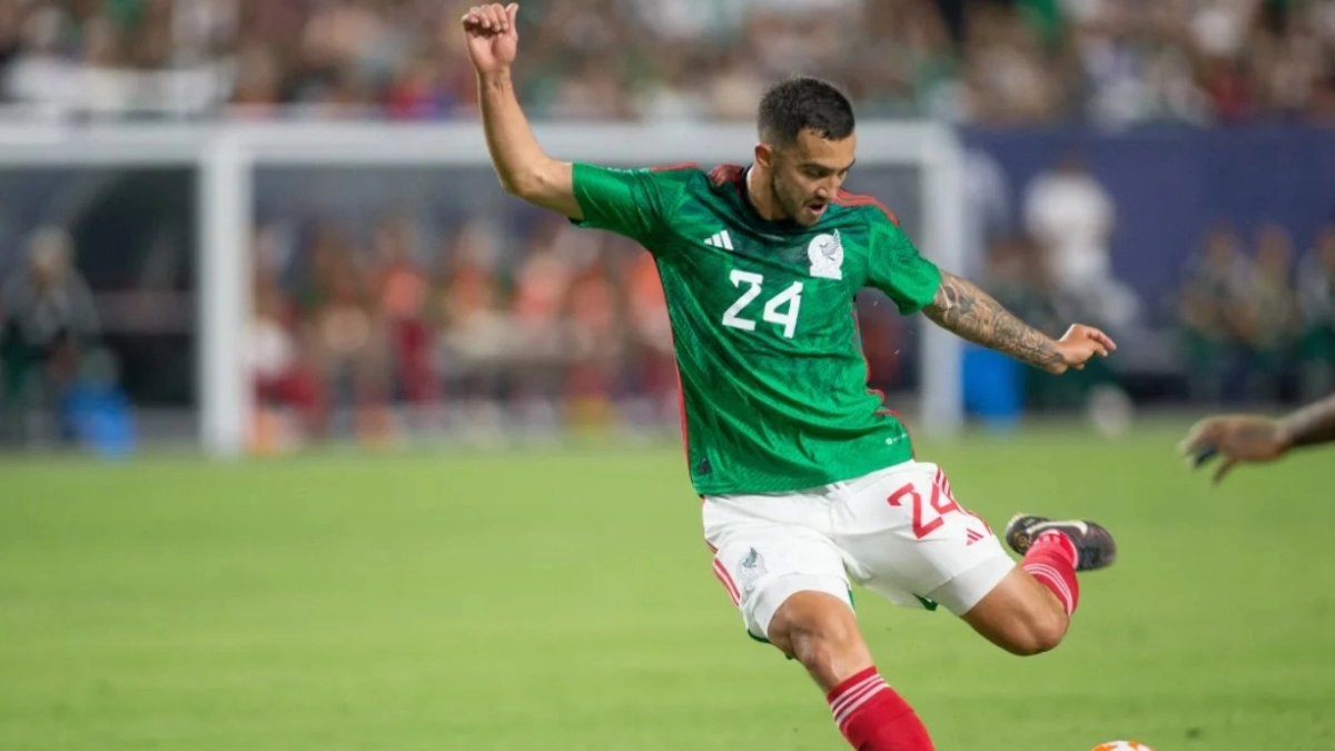 El club europeo que está trabajando en el fichaje de Luis Chávez