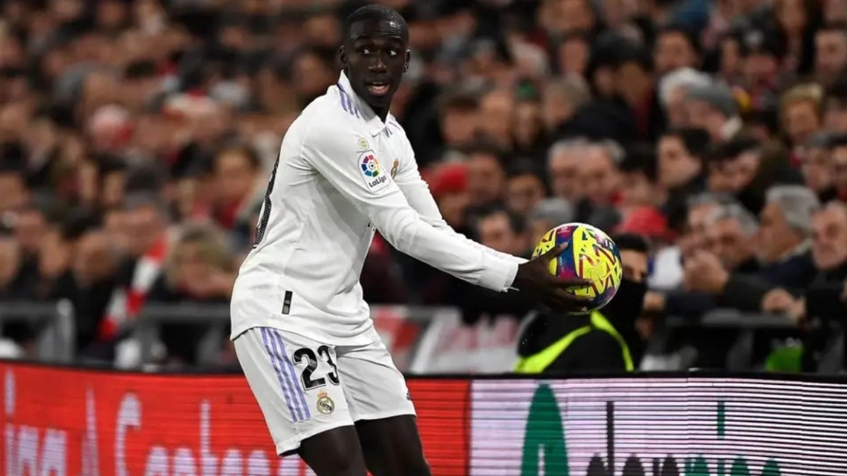 El Arsenal va con todo por Ferland Mendy