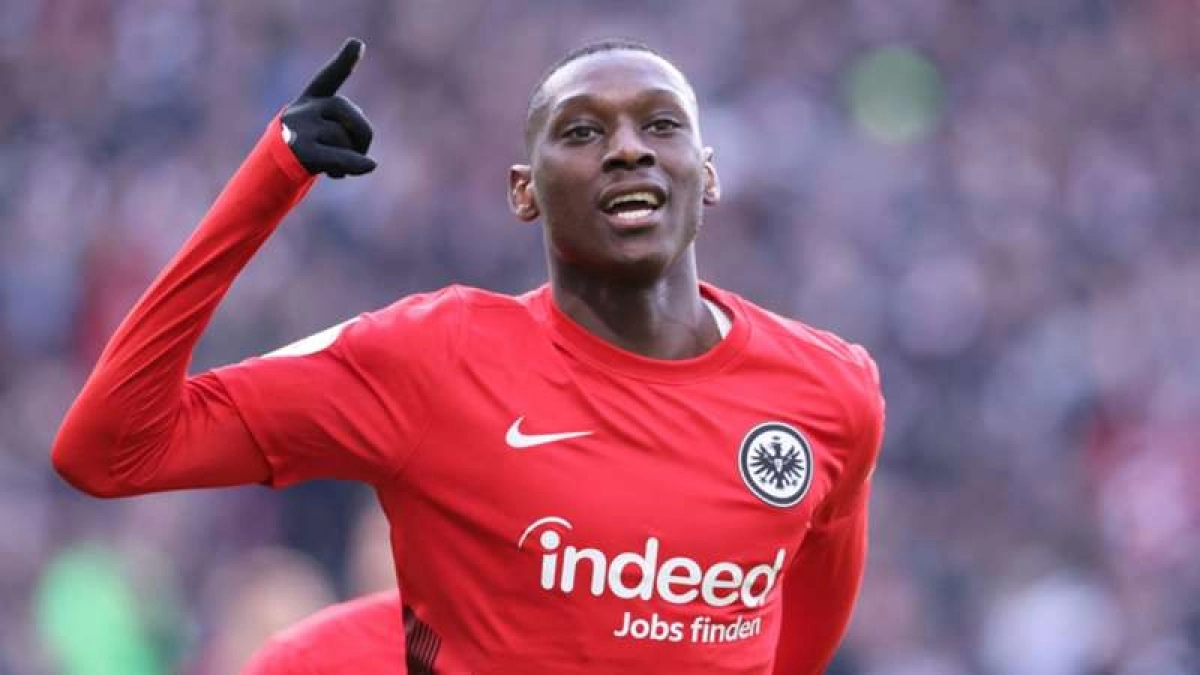 Carrera al sprint entre Bayern y United por Kolo Muani