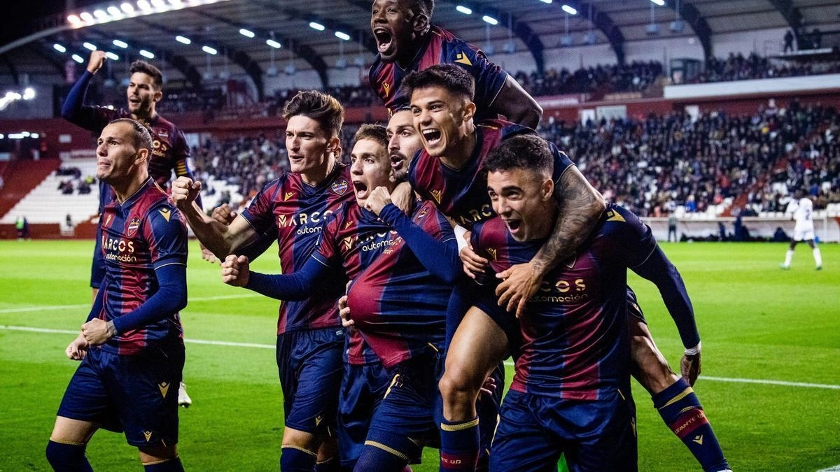 El Rayo quiere pescar en el Levante: Quieren a su estrella