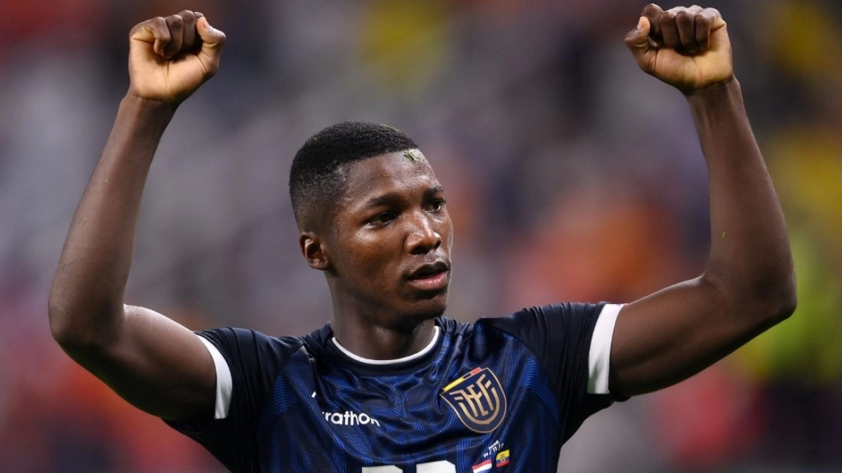 El Chelsea prepara su tercera oferta millonaria por Moisés Caicedo