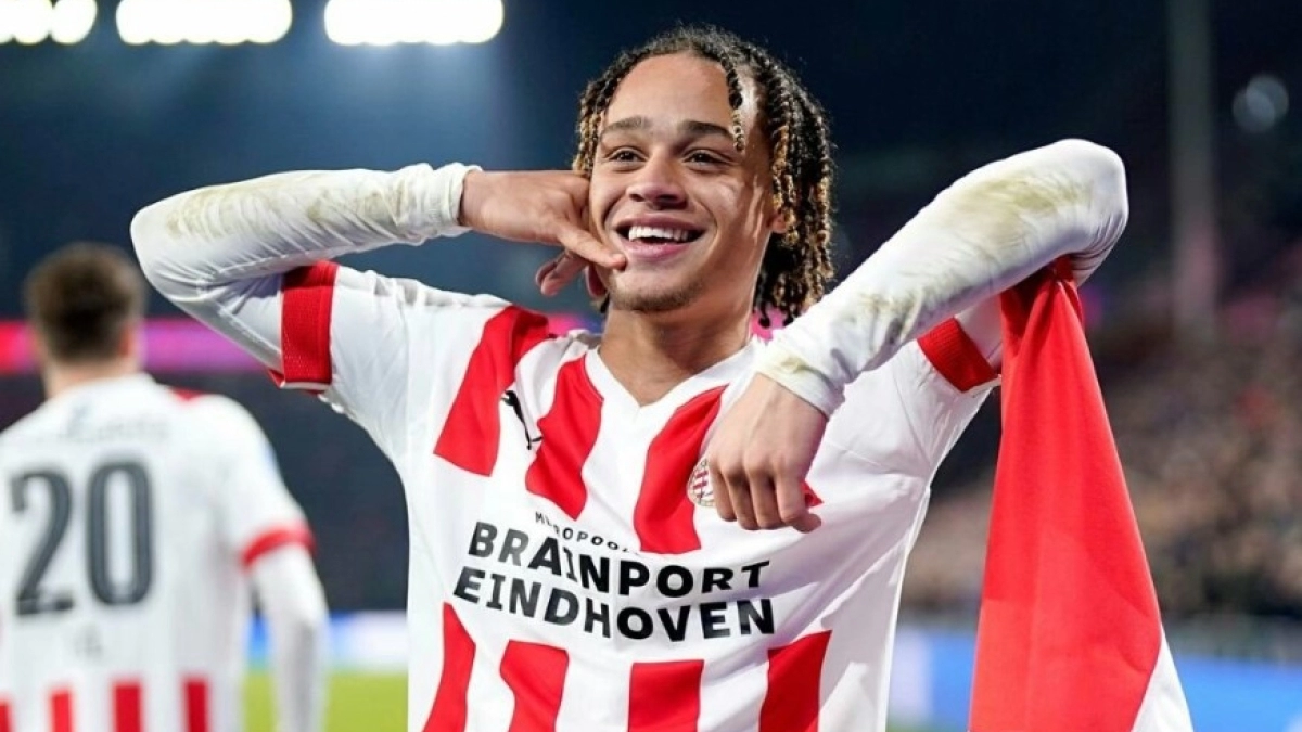 El PSV fija el precio de venta de Xavi Simons