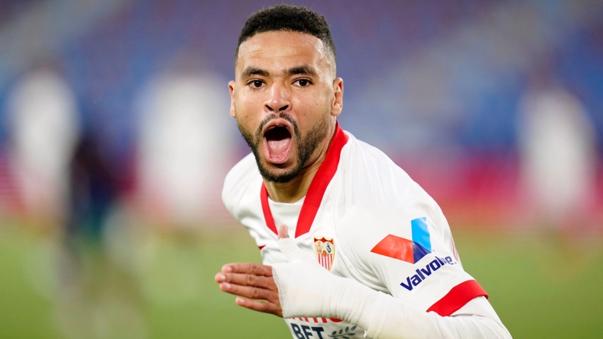 BOMBAZO: En Nesyri con un pie en Arabia Saudí / Sevillafc.es