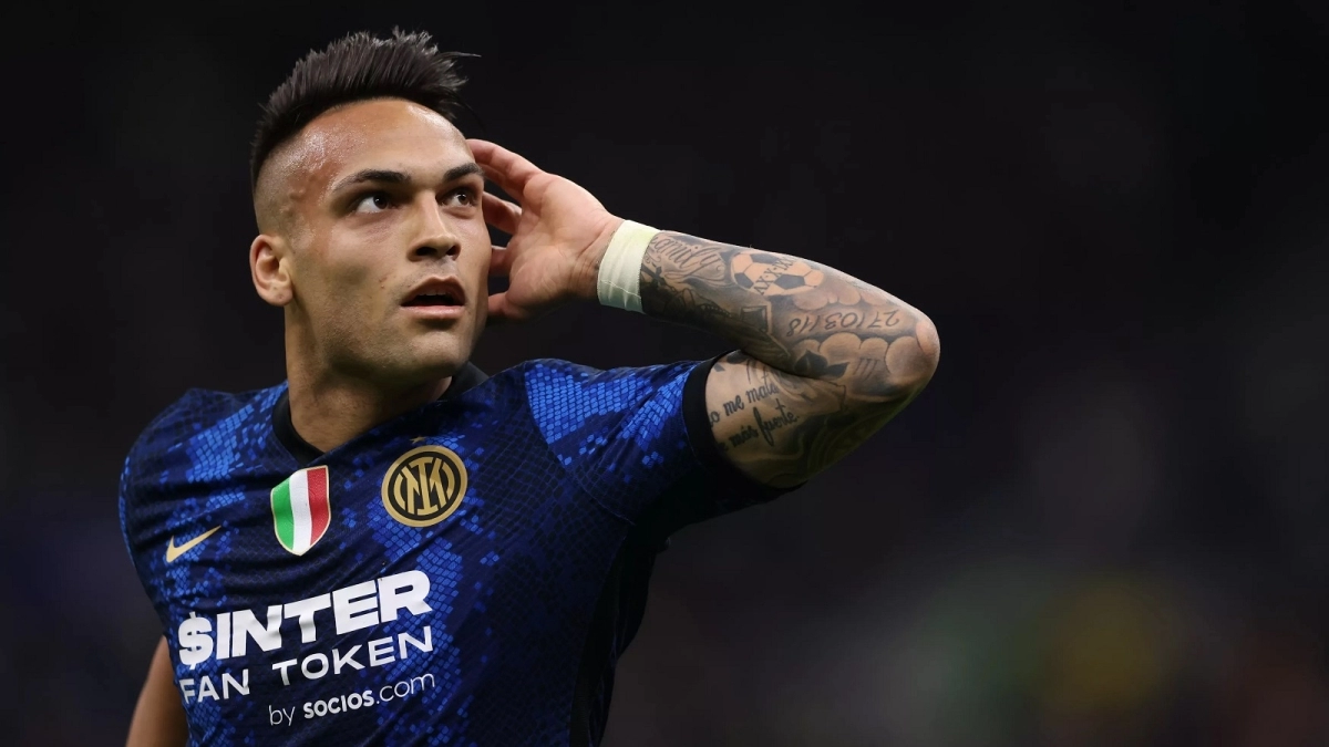 Oferta mega millonaria por Lautaro Martínez / FIFA