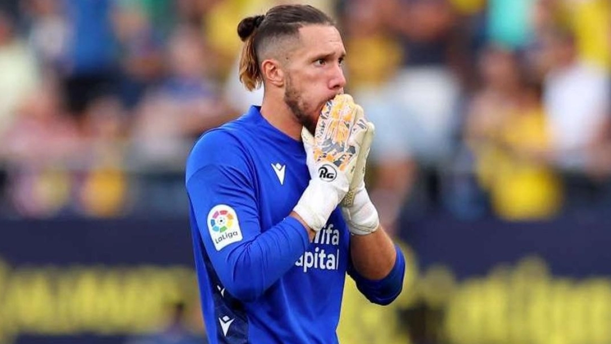 Los porteros que sigue el Cádiz para reemplazar a Ledesma