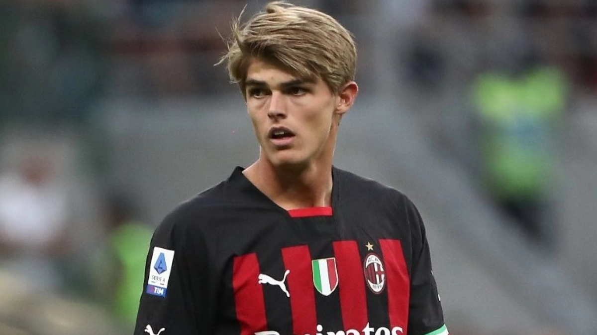 El AC Milan pone en venta a Charles De Ketelaere: Este es su precio