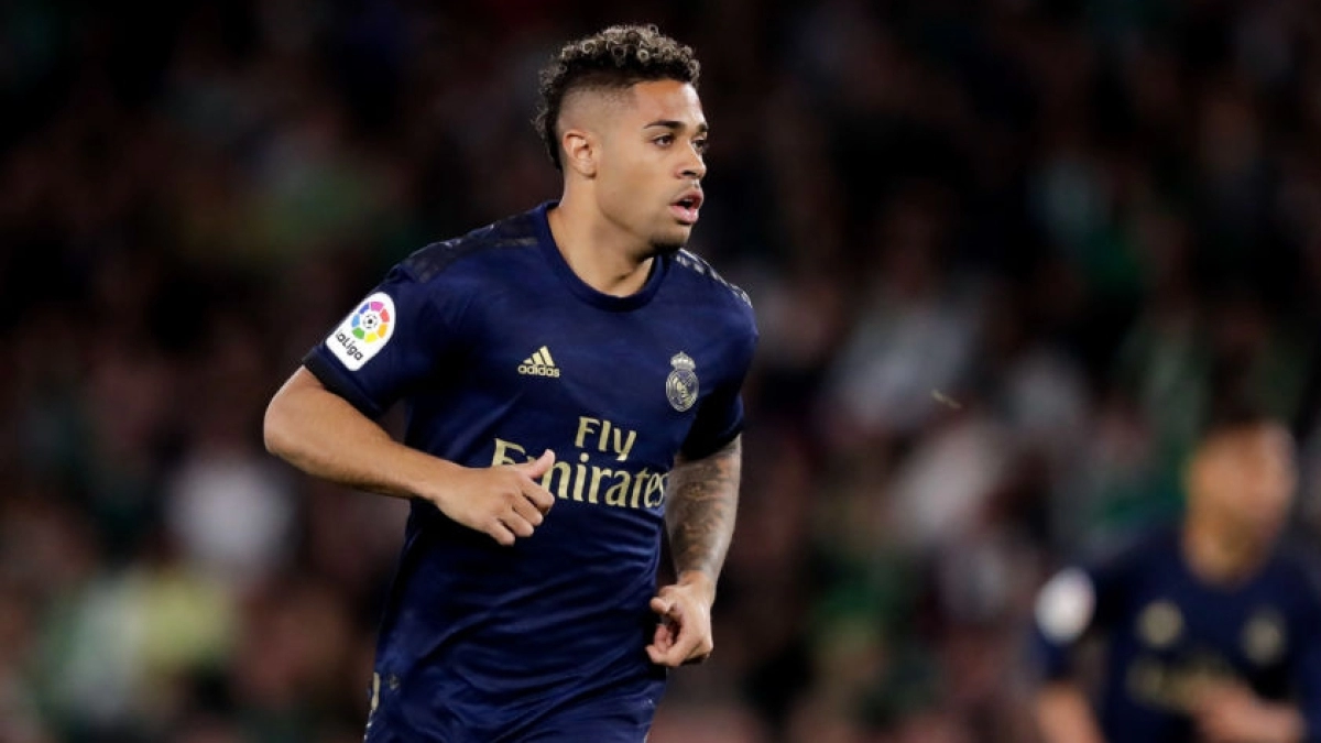El incierto futuro de Mariano Díaz en el mercado de fichajes 