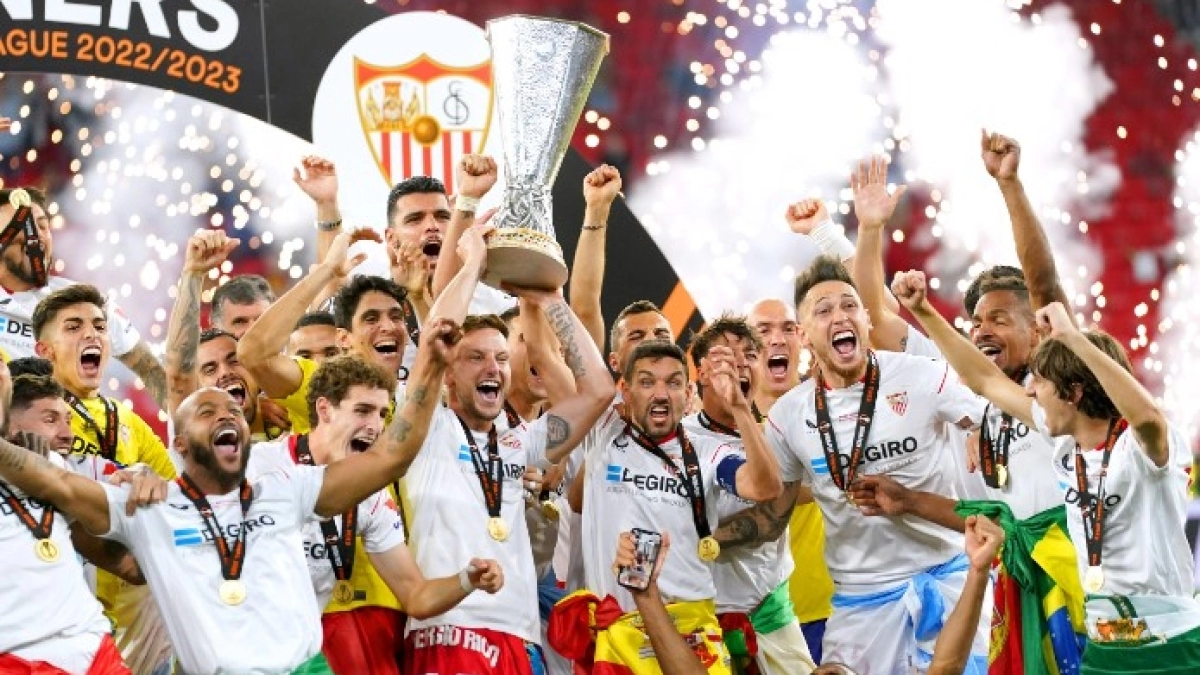 El Al Nassr prepara una oferta de 30 millones por una estrella del Sevilla
