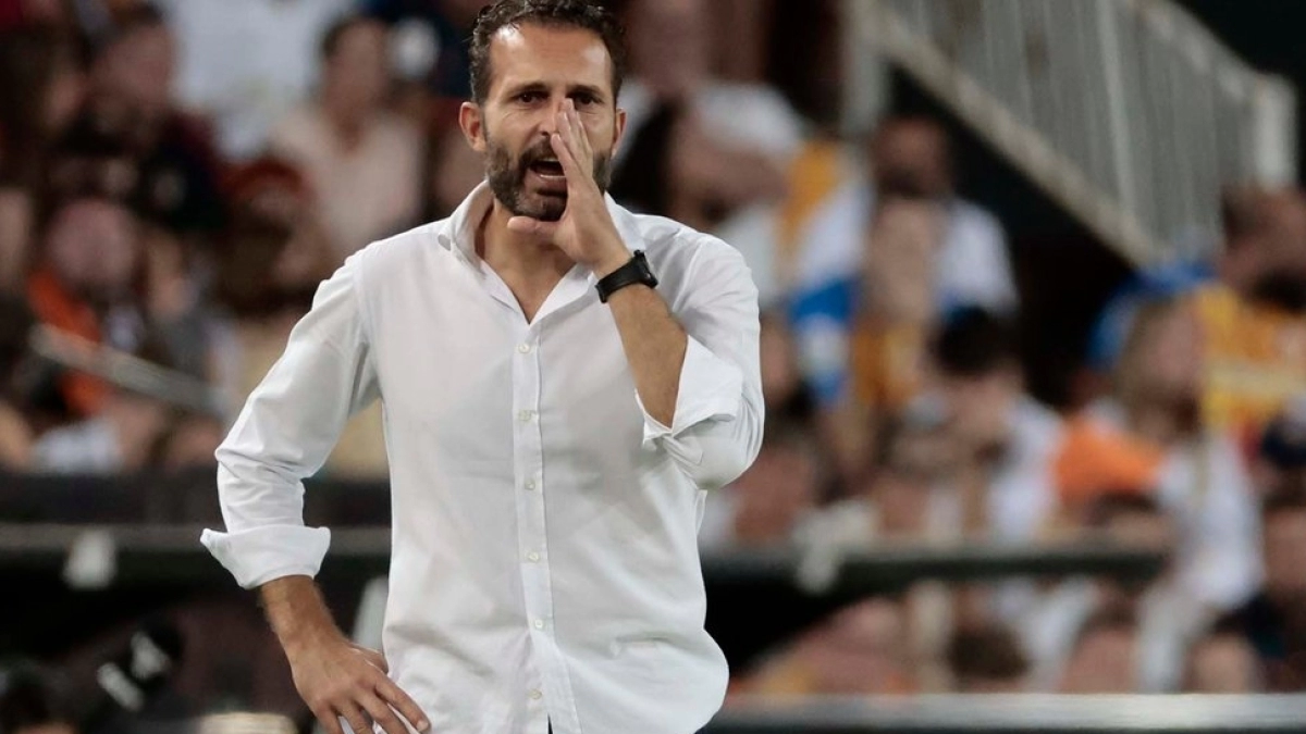 Dos candidatos para la delantera del Valencia, pero hay problemas / Okdiario.com