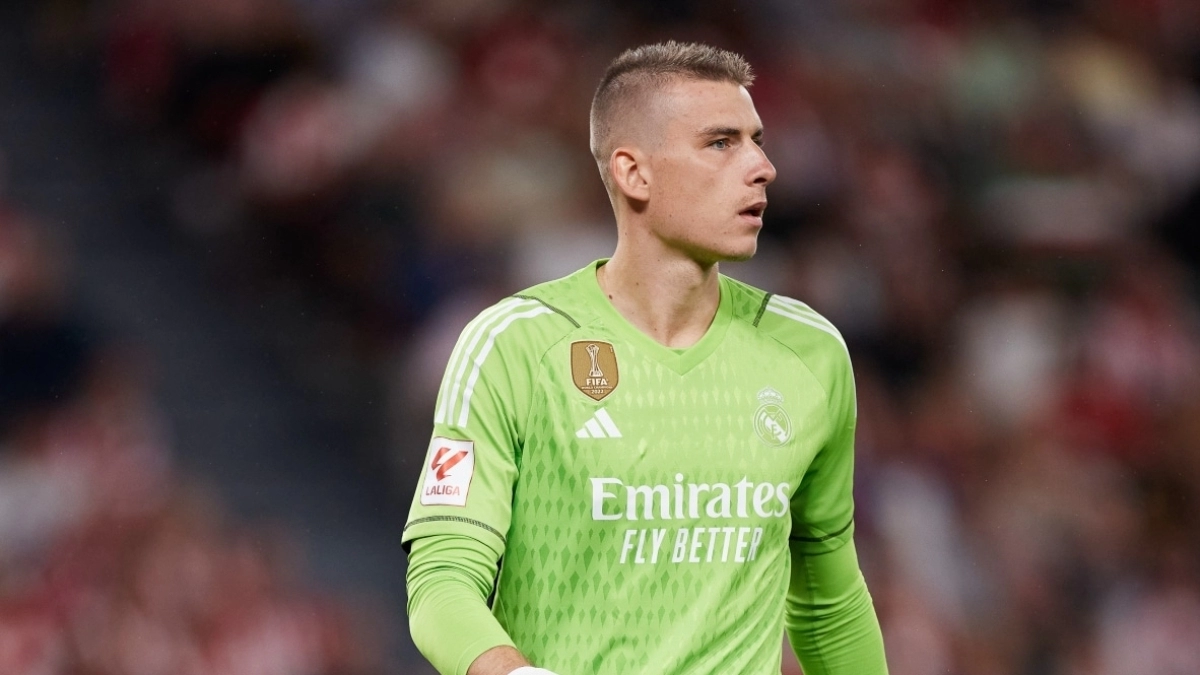 El Betis piensa en Lunin ante la posible salida de Rui Silva