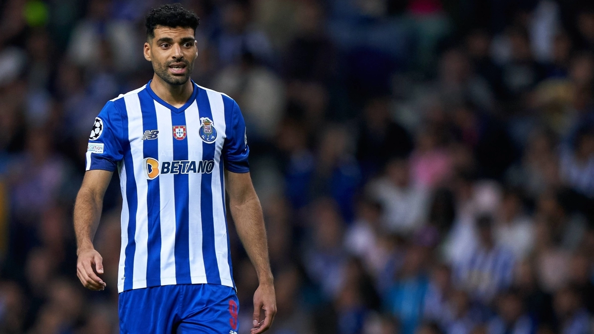 El Porto obliga al Milan a subir la oferta por Taremi