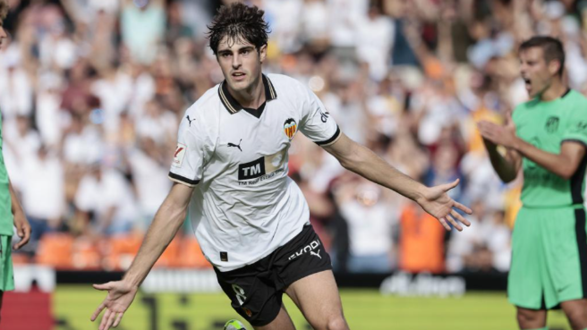 Lo 5 clubes ingleses que quieren fichar a Javi Guerra