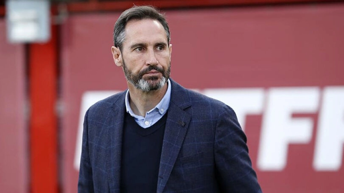 Vicente Moreno agota su crédito y el Almería busca nuevo entrenador