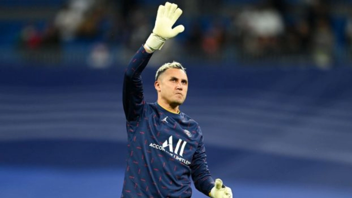 La carrera de Keylor Navas, más en el aire que nunca 