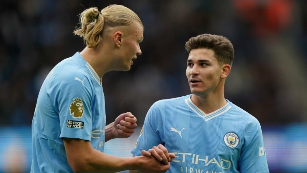 El Manchester City no tiene intenciones de vender a Julián Álvarez