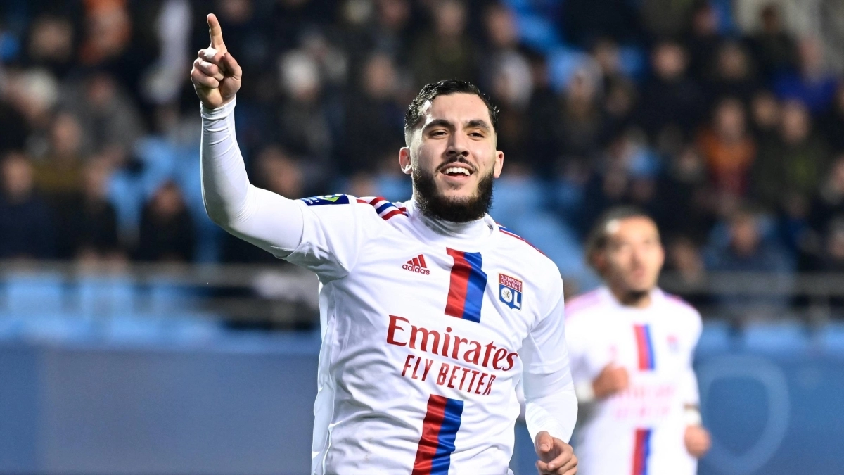 La Premier League se pelea por Cherki