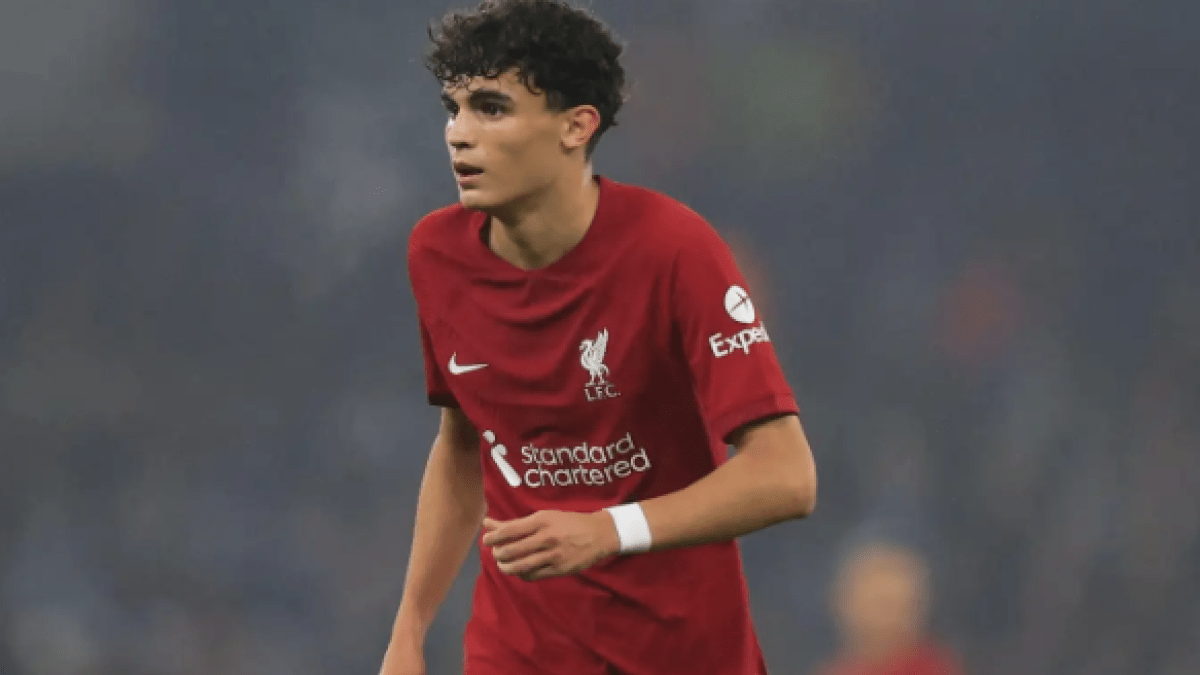 El Sevilla no se olvida de Stefan Bajcetic