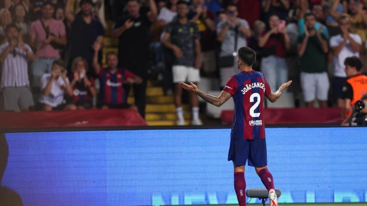 El Barcelona negociará la compra de Joao Cancelo