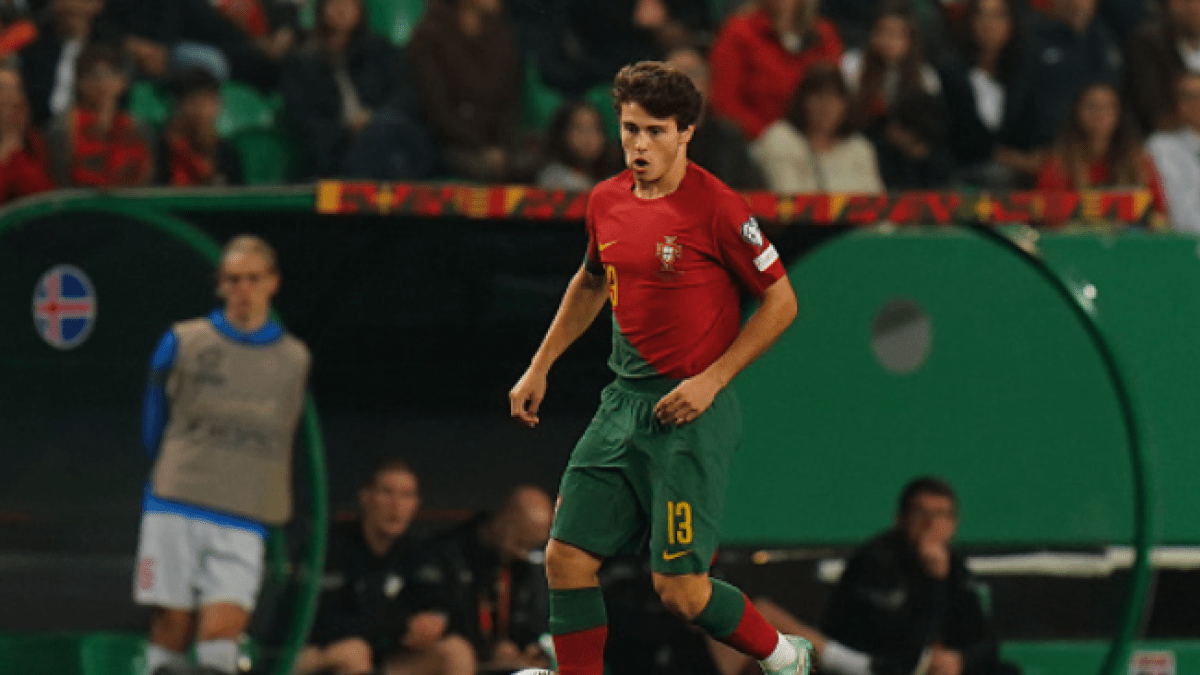 El Manchester United comienza a moverse por el fichaje de Joao Neves
