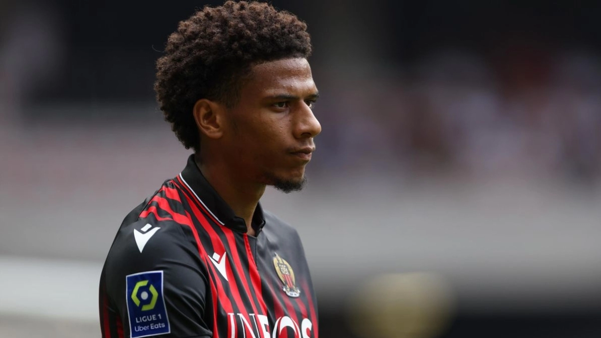 El Manchester United acelera por el fichaje de Todibo