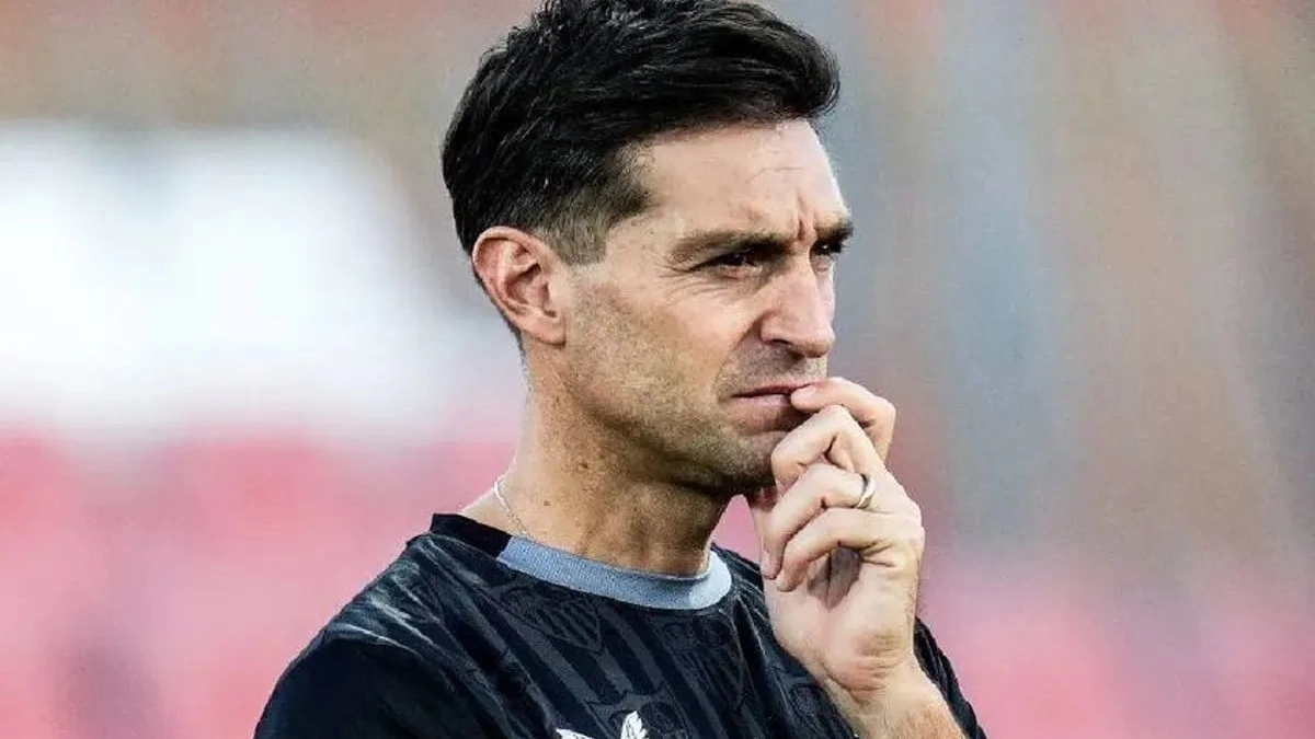 El entrenador que ya suena para sustituir a Diego Alonso en el Sevilla / ABC