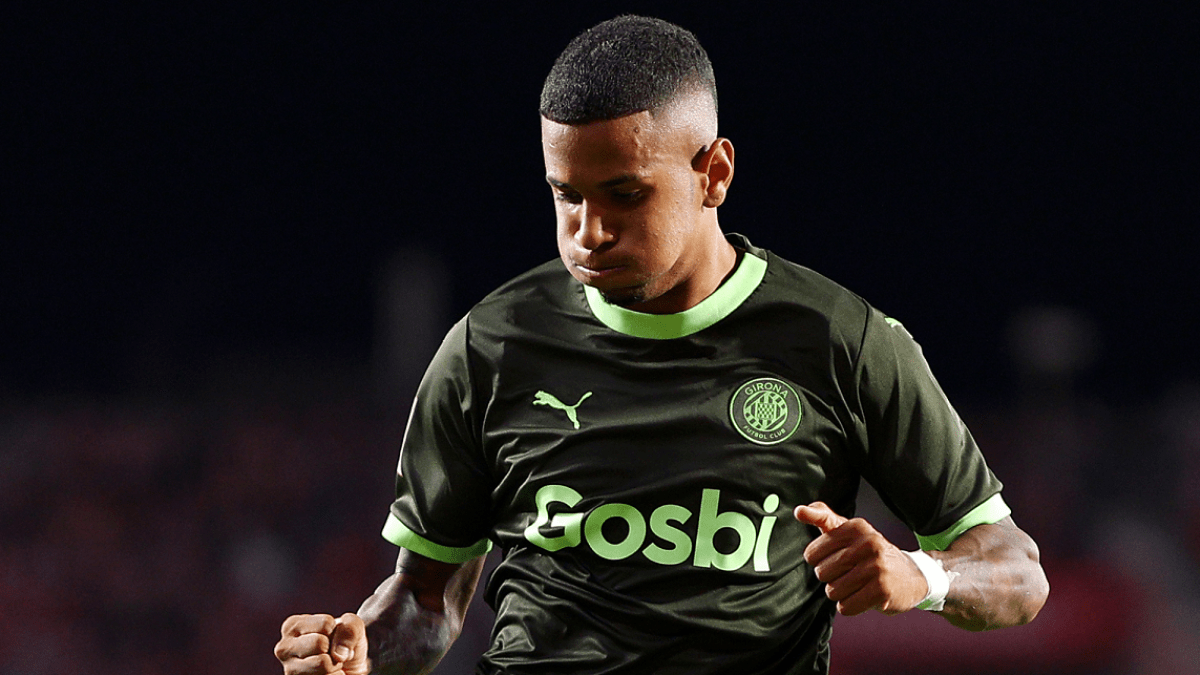 El Barcelona insiste en la idea del fichaje de Savinho