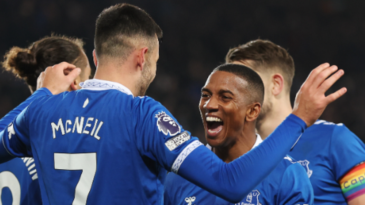 El Everton cierra la puerta de salida a una de sus estrellas