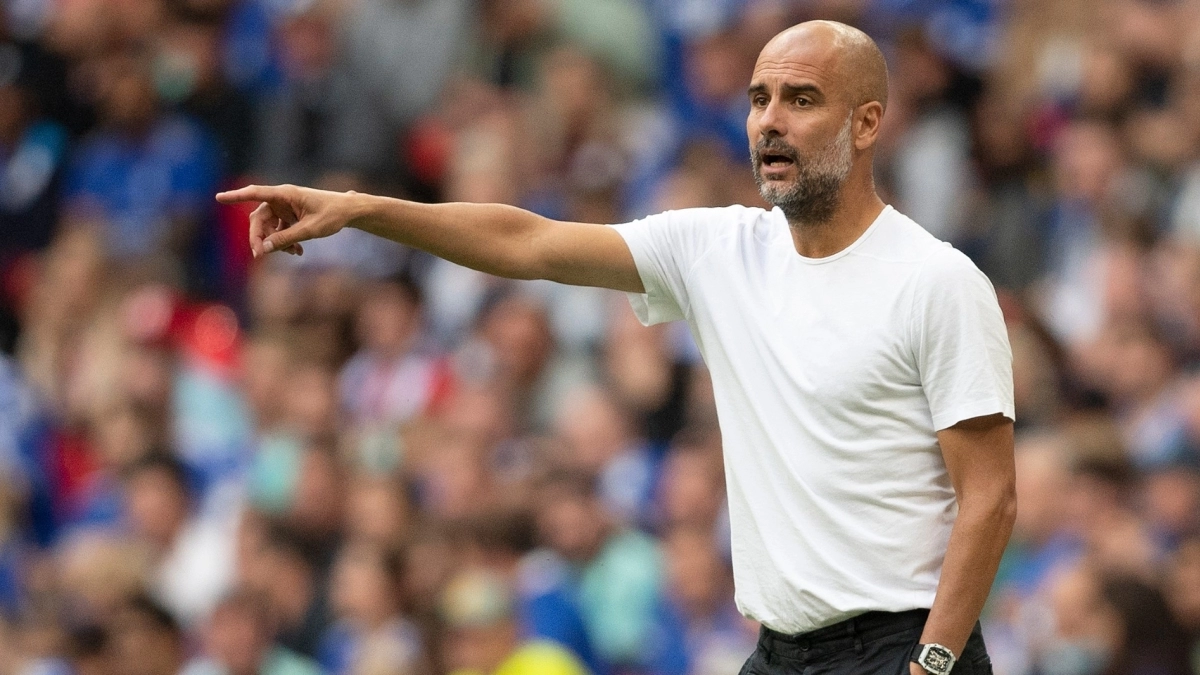 El enésimo central que Guardiola le pide al Manchester City