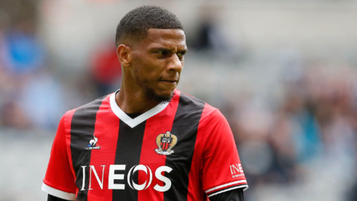 El Manchester United toma ventaja en la carrera por el fichaje de Todibo