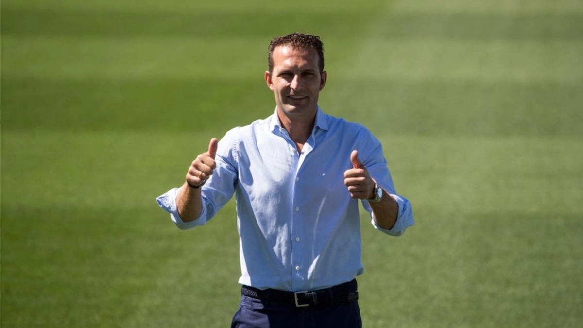El Valencia apunta al delantero soñado por Baraja para reactivar el ataque