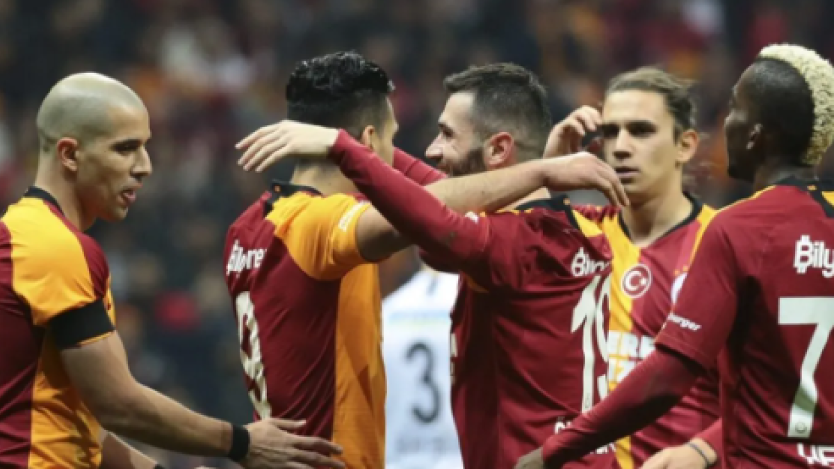 Los 2 fichajes de ÚLTIMA HORA que cerró el Galatasaray