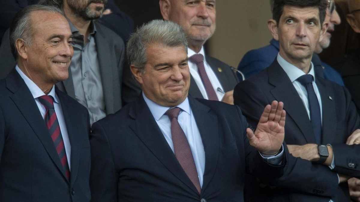 El deseado fichaje que Laporta prioriza en el Barcelona / El periódico