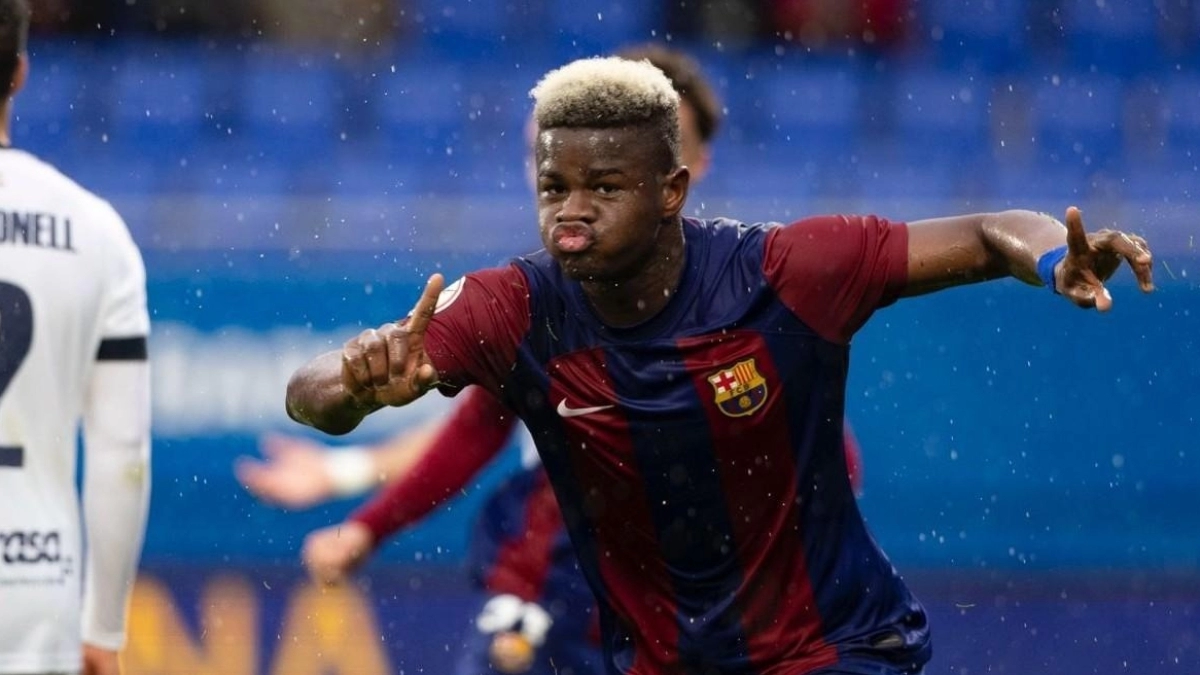 Decisión tomada en el Barcelona con respecto al futuro de Mika Faye / Sport