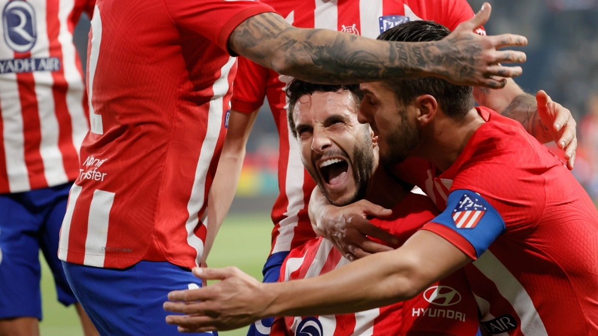 Los 3 equipos que ya han preguntado por Mario Hermoso / Elnacional.cat